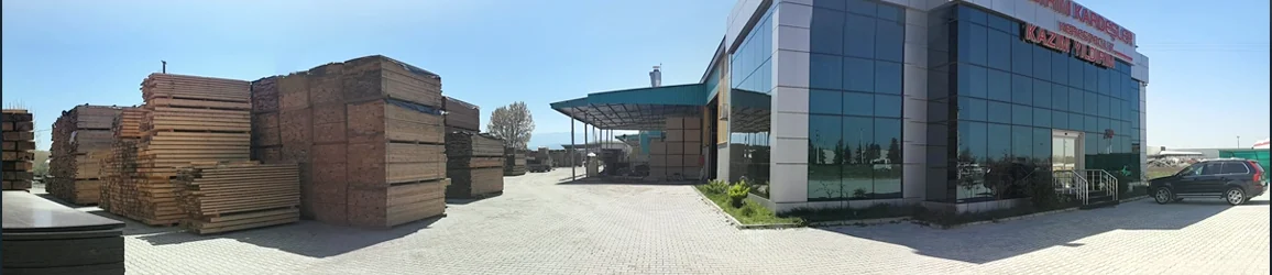 Öz Yıldırım Kardeşler tesisi: kereste stok sahası ve idare binası